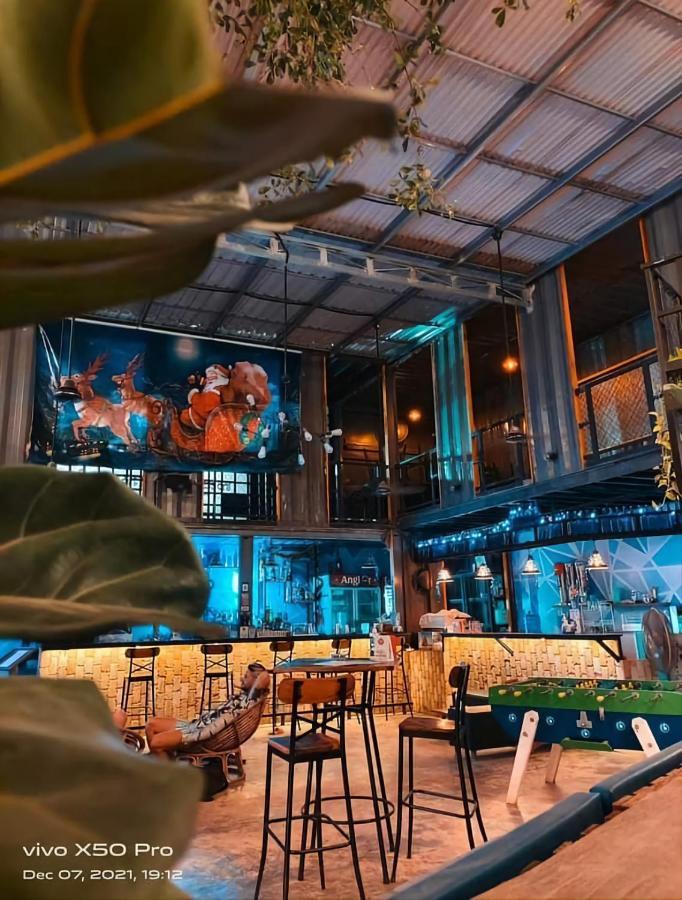 Auberge de jeunesse Revolution Siem Reap Extérieur photo