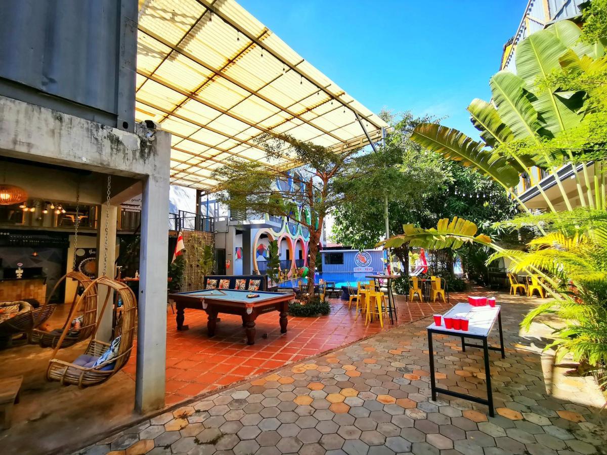 Auberge de jeunesse Revolution Siem Reap Extérieur photo